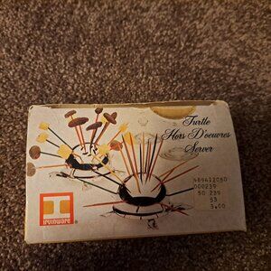 Vintage Irvinware "Mock Turtle" hors d'oeuvres server from the 1970s